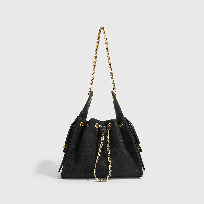 Women's Quilted Suede Chain Shoulder Hobo Bag In Gold Hardware