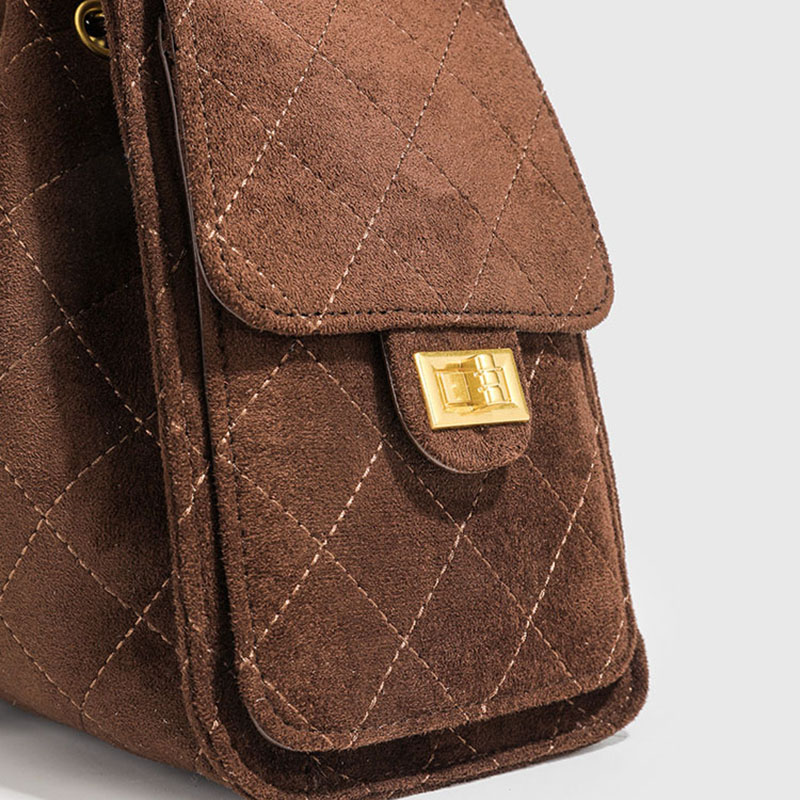 Women's Quilted Suede Chain Shoulder Hobo Bag In Gold Hardware