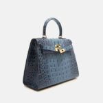 Sac à main vintage à bandoulière en cuir fendu gaufré au crocodile et à la quincaillerie dorée pour femmes