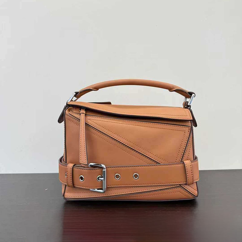 Sac à main vintage en cuir pleine fleur avec boucle et patchwork géométrique pour femmes