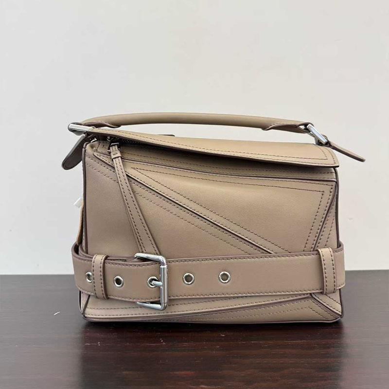 Women's Vintage Full-Grain Leather Geometric Patchwork Buckle Shoulder Strap Handbag