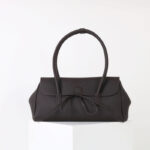 Sac à bandoulière vintage en cuir gaufré avec nœud pour les femmes
