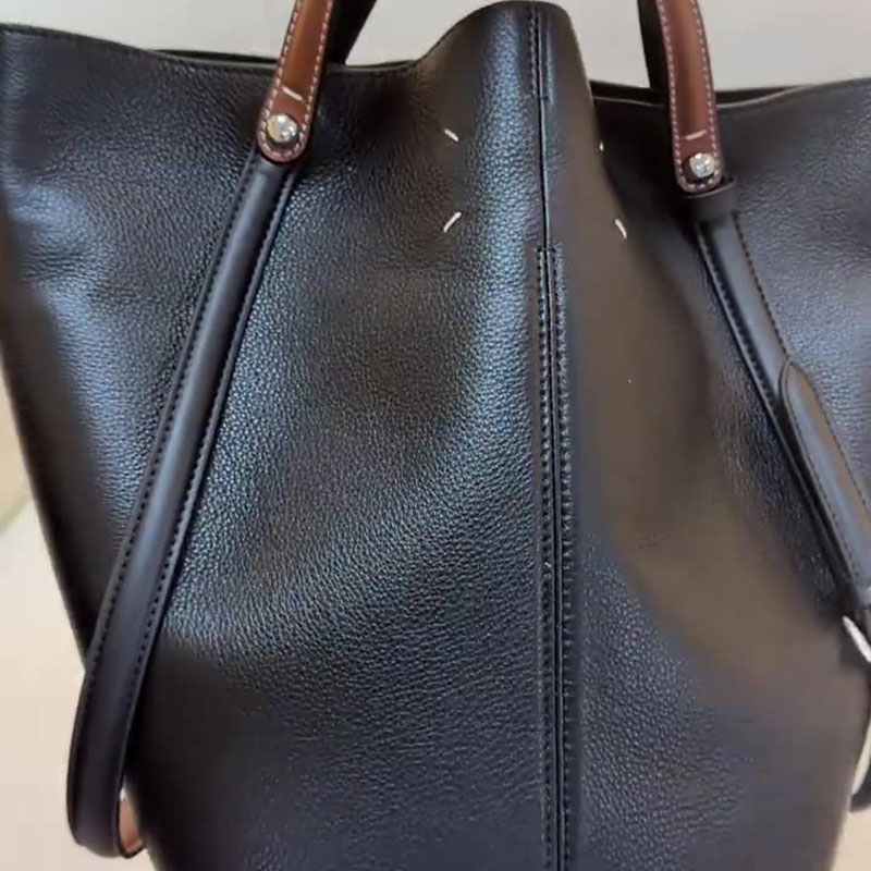 Sacs à main vintage en daim et cuir pleine fleur avec boucle à l'épaule