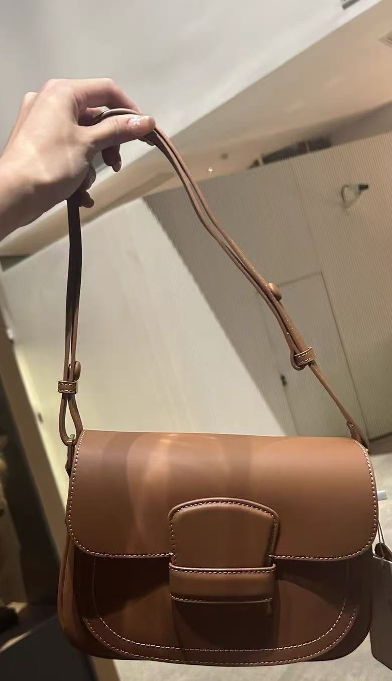 Damen Crossbody Satteltasche aus echtem Leder photo review