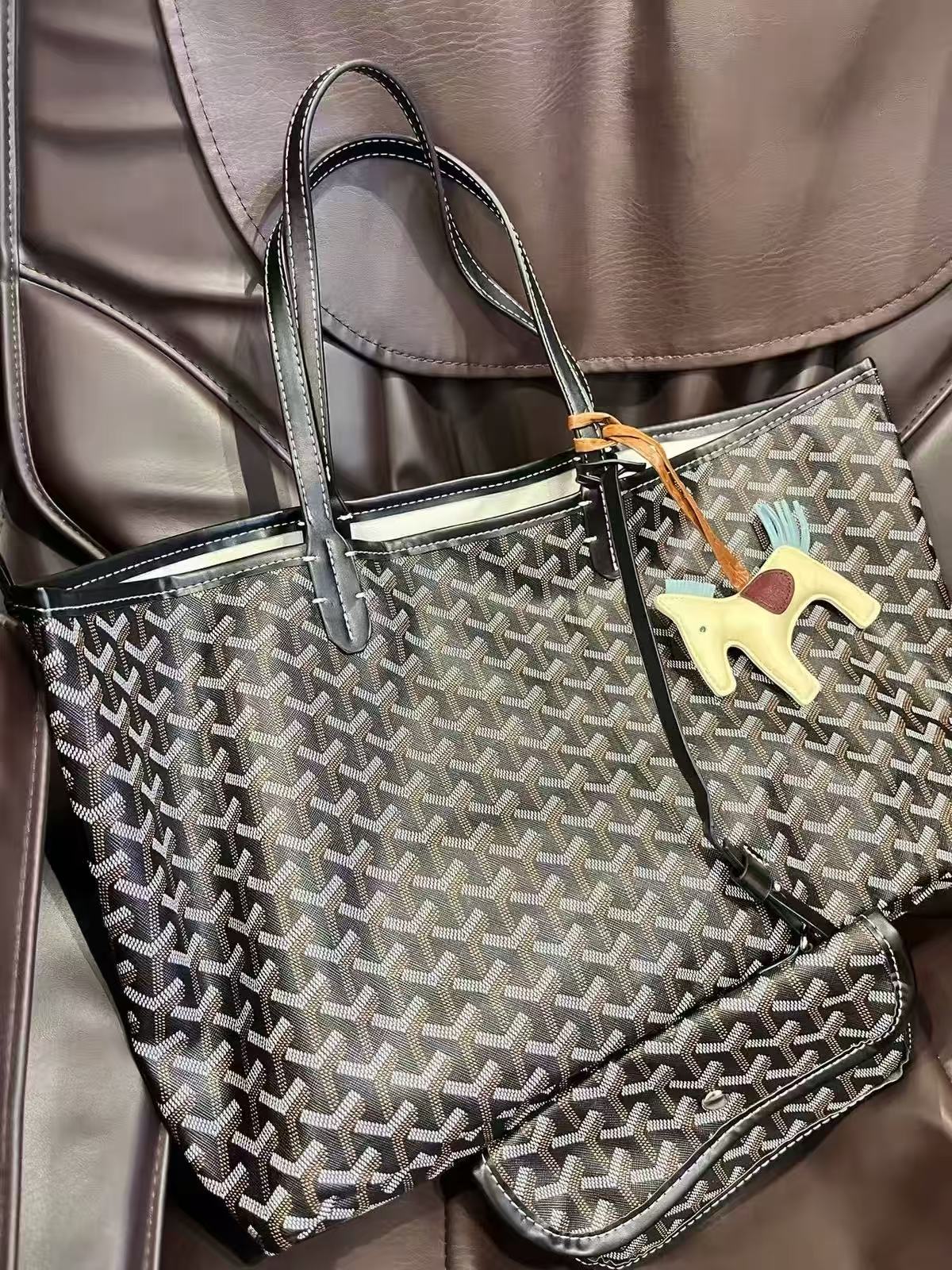 Women’s Split Leather PVC Canvas Geometric Printed Tote Bag photo review
