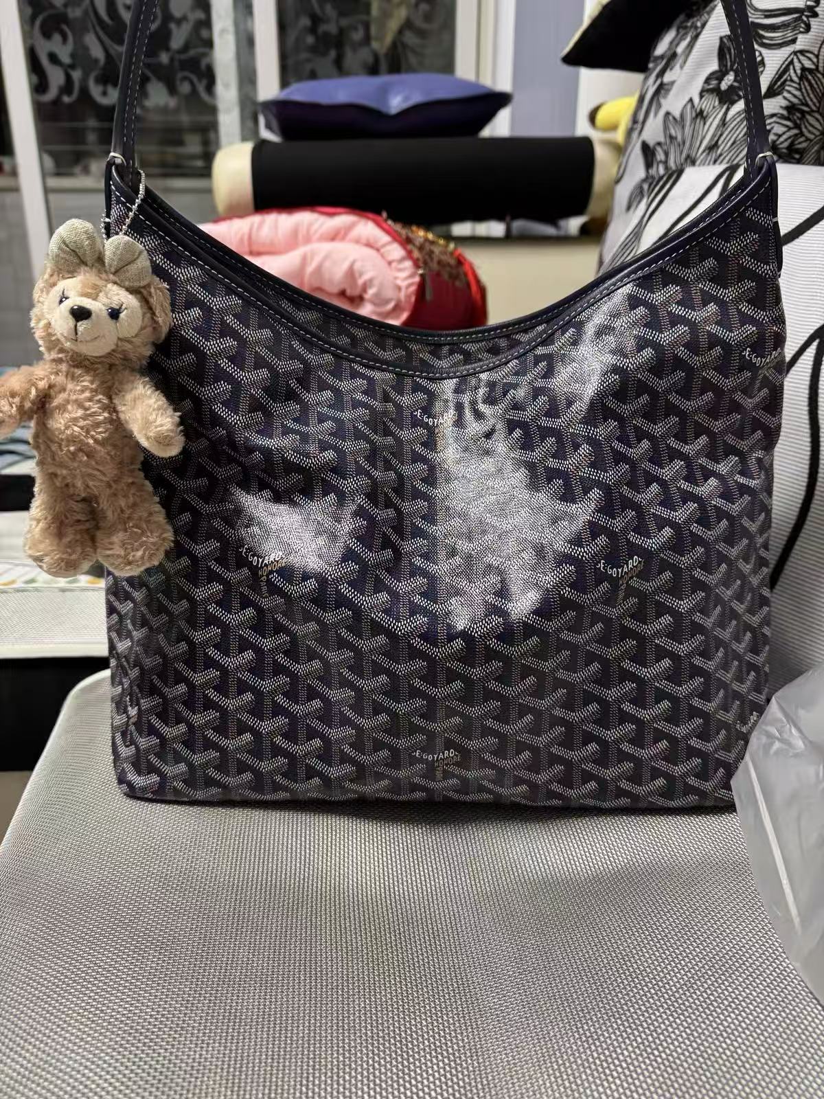 Women’s Leather PVC Printed Canvas Hobo Shoulder Bag photo review