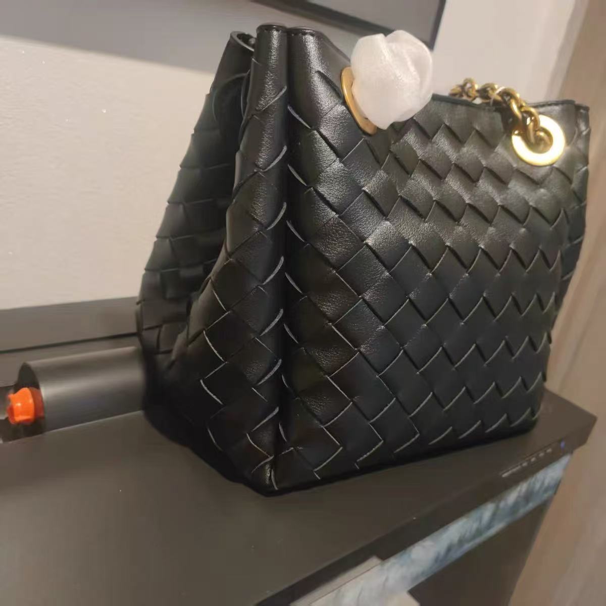Women's Vintage Genuine  Leather Woven Crossbody Chain Strap Shoulder Bag photo review