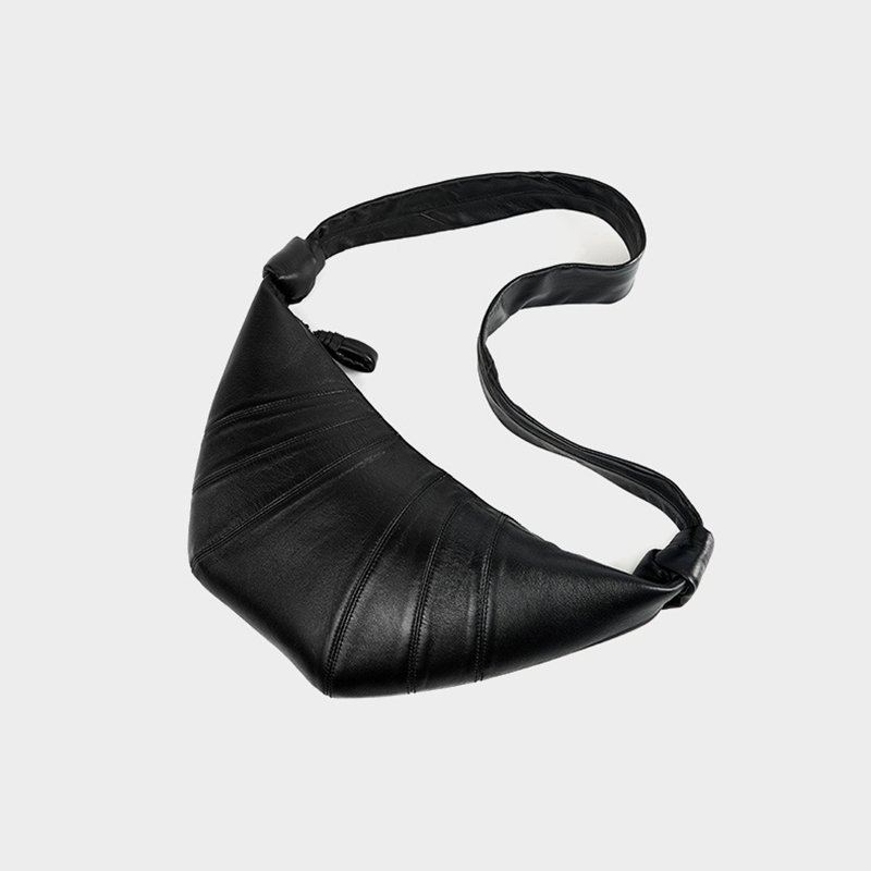 Women's Lambskin Dumpling-Shaped Zipper Crossbody Shoulder Bags