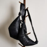 Women's Lambskin Dumpling-Shaped Zipper Crossbody Shoulder Bags