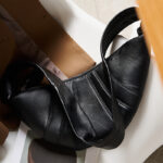 Women's Lambskin Dumpling-Shaped Zipper Crossbody Shoulder Bags