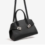 Minimalistische Damen Vollnarbenleder Schulter Crossbody Top Handle Tasche mit silberner Hardware