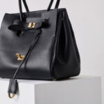 Women's Vintage Cowhide Leather Shoulder Tote Bag With Lock Closure