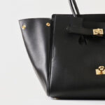 Women's Vintage Cowhide Leather Shoulder Tote Bag With Lock Closure