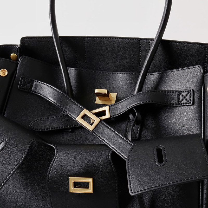 Women's Vintage Cowhide Leather Shoulder Tote Bag With Lock Closure