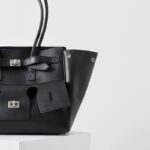 Women's Vintage Cowhide Leather Shoulder Tote Bag With Lock Closure
