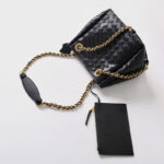 Sac à dos vintage en cuir véritable, à bandoulière et à chaîne, pour les femmes