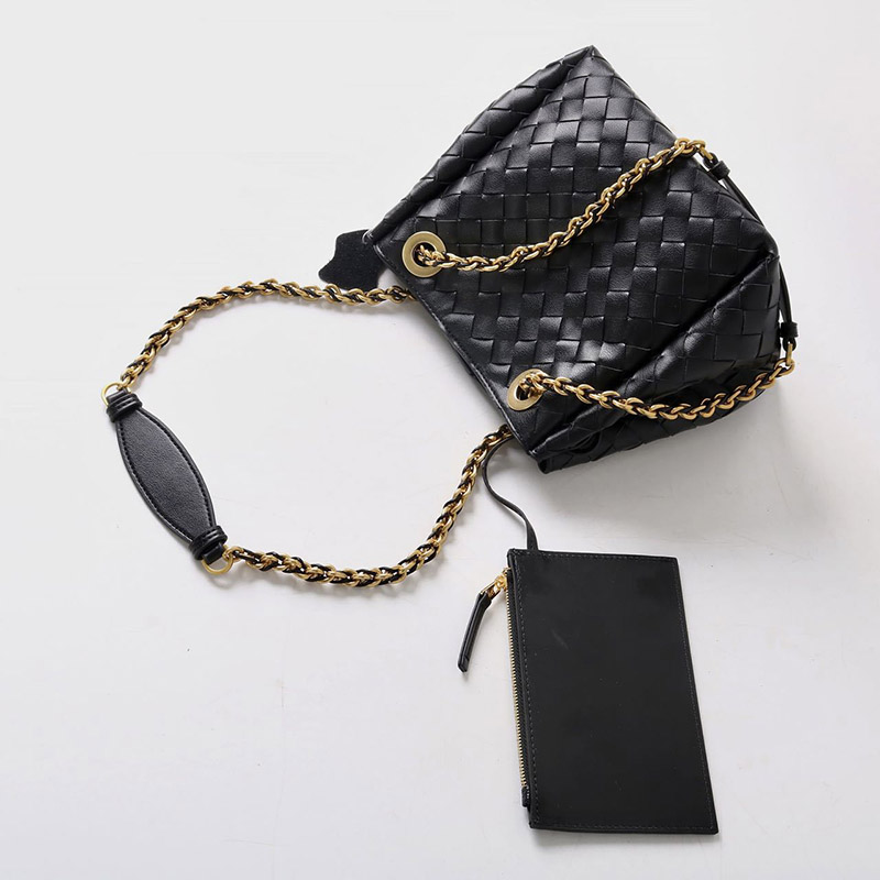 Sac à dos vintage en cuir véritable, à bandoulière et à chaîne, pour les femmes