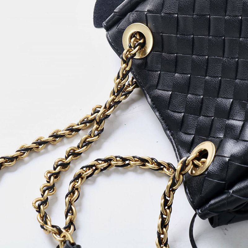 Sac à dos vintage en cuir véritable, à bandoulière et à chaîne, pour les femmes