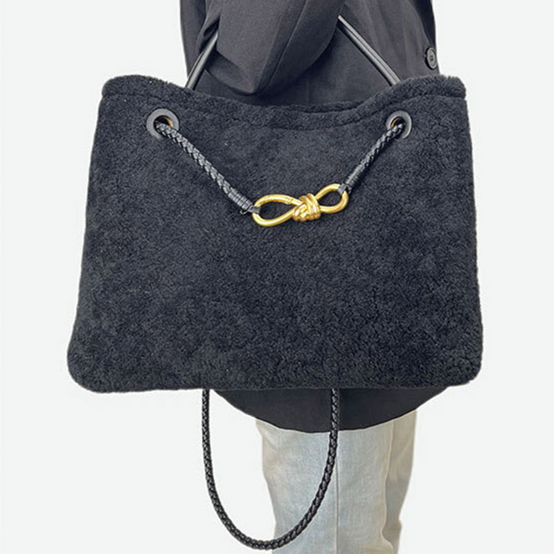 Femmes Vintage Lambswool Plush Metal Bow Shoulder Crossbody Handbag