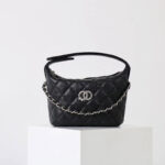 Damen Vintage gesteppt Top-Grain Leder Kette Crossbody Umhängetasche In Silber Hardware