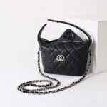 Damen Vintage gesteppt Top-Grain Leder Kette Crossbody Umhängetasche In Silber Hardware
