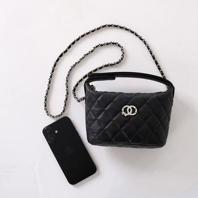 Damen Vintage gesteppt Top-Grain Leder Kette Crossbody Umhängetasche In Silber Hardware