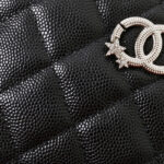 Damen Vintage gesteppt Top-Grain Leder Kette Crossbody Umhängetasche In Silber Hardware