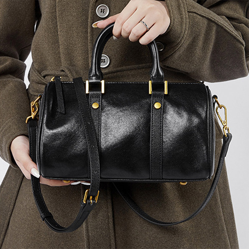 Women's Vintage Top-Grain Leather Pillow-Shaped Zipper Crossbody Shoulder Handbag In Gold Hardware