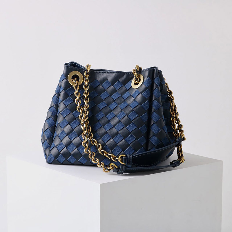 Sac à dos vintage en cuir véritable, à bandoulière et à chaîne, pour les femmes