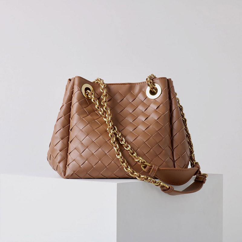 Sac à dos vintage en cuir véritable, à bandoulière et à chaîne, pour les femmes