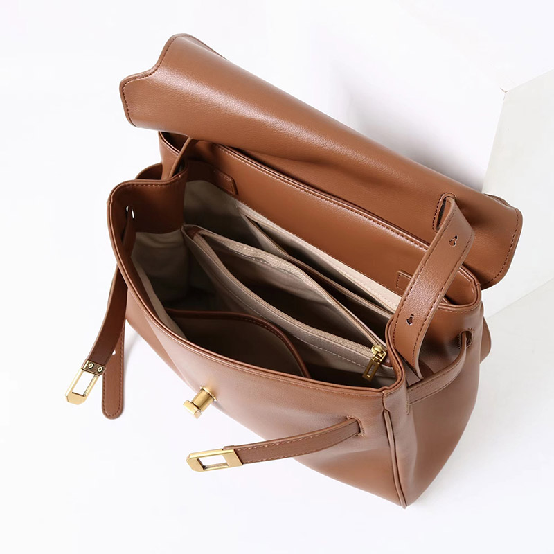 Women's Vintage Leather Shoulder Satchel Bag In Gold Hardware