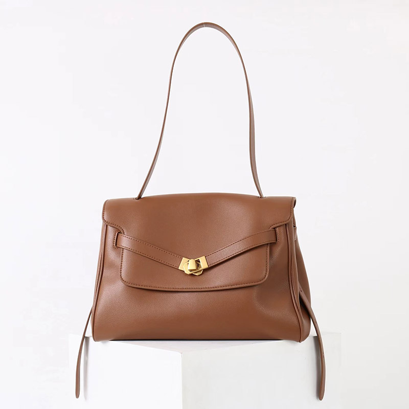 Women's Vintage Leather Shoulder Satchel Bag In Gold Hardware