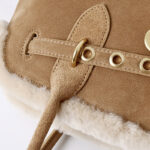 Women's Brown Vintage Suede Leather Plush Trim Shell-Shaped Shoulder Crossbody Handbag In Gold Clasp