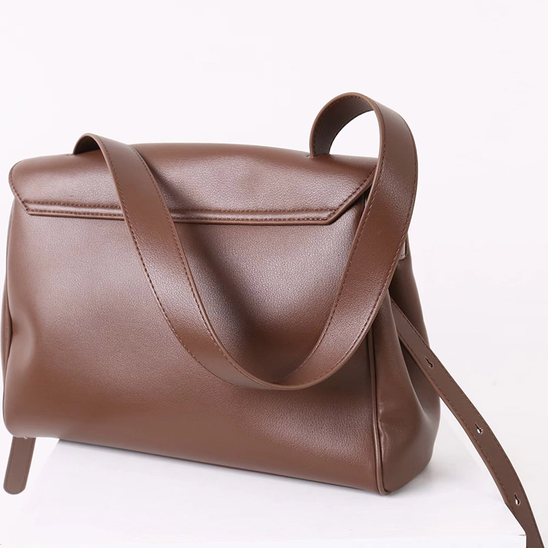Women's Vintage Leather Shoulder Satchel Bag In Gold Hardware
