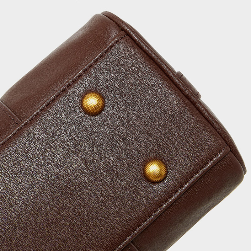 Women's Vintage Top-Grain Leather Pillow-Shaped Zipper Crossbody Shoulder Handbag In Gold Hardware