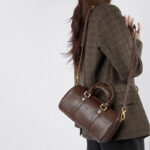 Women's Vintage Top-Grain Leather Pillow-Shaped Zipper Crossbody Shoulder Handbag In Gold Hardware