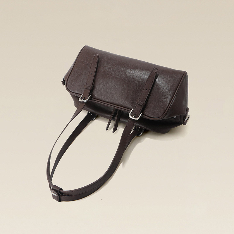 Sac à bandoulière en cuir de vache pour femmes avec boucle de Boston
