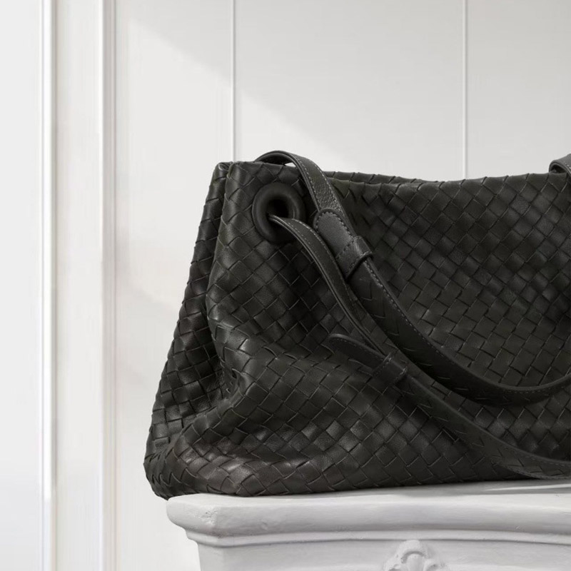 Women's Large Vintage Woven Lambskin Leather Shoulder Tote Bag