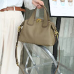 Minimalistische Damen Vollnarbenleder Reißverschluss Crossbody Schulterriemen Top Handle Tasche
