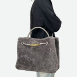 Femmes Vintage Lambswool Plush Metal Bow Shoulder Crossbody Handbag