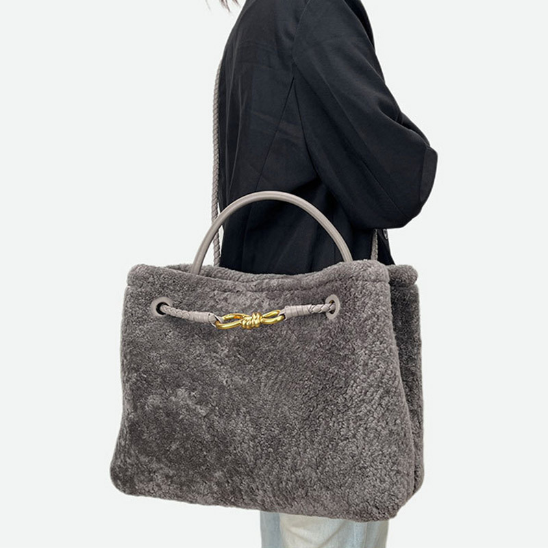 Femmes Vintage Lambswool Plush Metal Bow Shoulder Crossbody Handbag