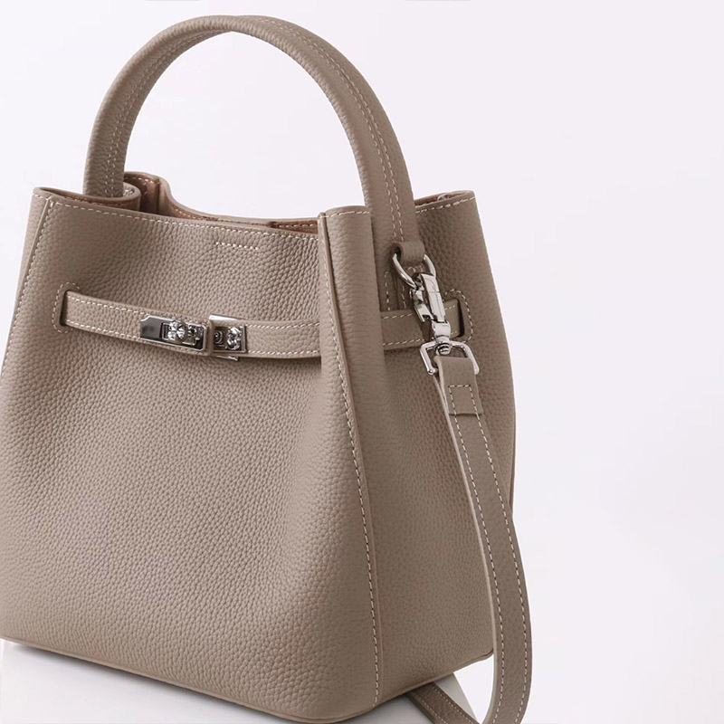Women's Vintage Full-Grain Leather Crossbody Shoulder Bucket Handbag In Silver Hardware