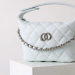 Damen Vintage gesteppt Top-Grain Leder Kette Crossbody Umhängetasche In Silber Hardware