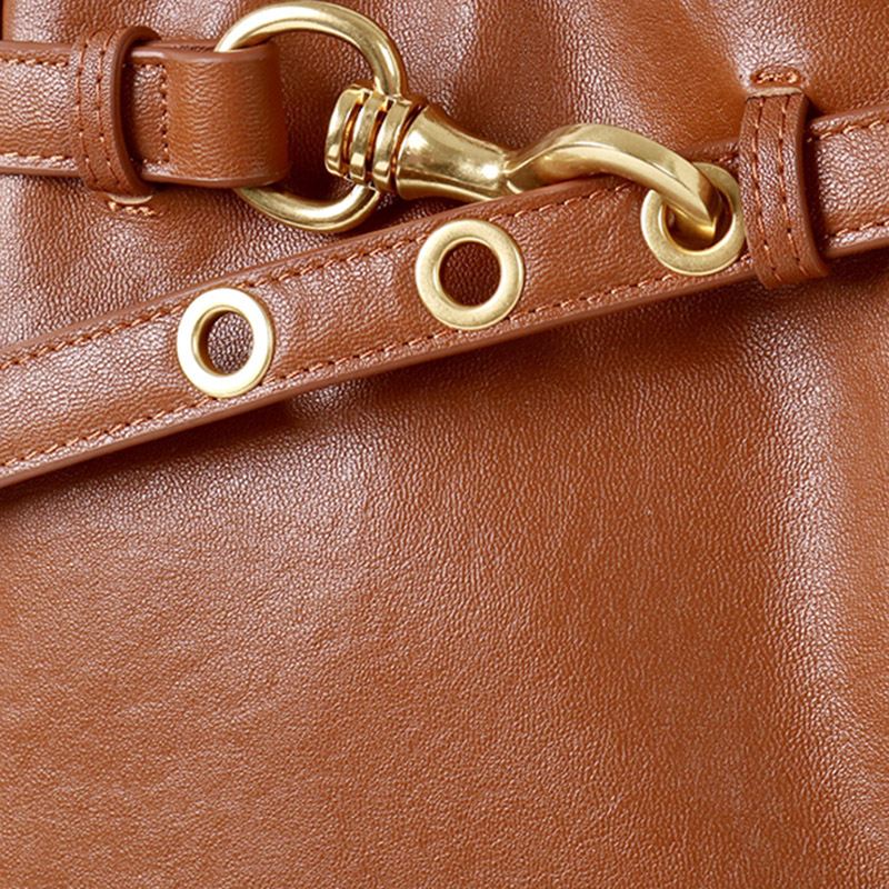 Women's Small Vintage Top-Grain Leather Buckle Crossbody  Shoulder Bag In Gold Hardware
