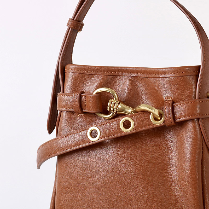 Women's Small Vintage Top-Grain Leather Buckle Crossbody  Shoulder Bag In Gold Hardware