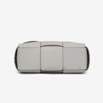 Petit sac fourre-tout à bandoulière en cuir d'autruche tissé pour femmes