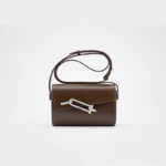 Petit sac Vintage en cuir de vachette Asymmétrique Sac à bandoulière en argent verrouillé