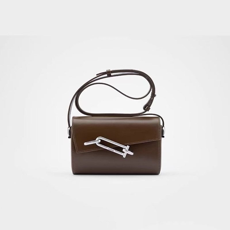 Petit sac Vintage en cuir de vachette Asymmétrique Sac à bandoulière en argent verrouillé
