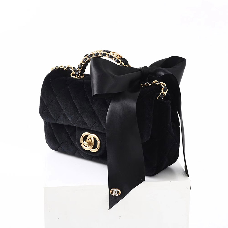 Sac à main Vintage en velours noir matelassé et en cuir avec chaîne sur le dessus en métal doré