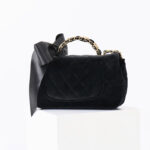 Sac à main Vintage en velours noir matelassé et en cuir avec chaîne sur le dessus en métal doré